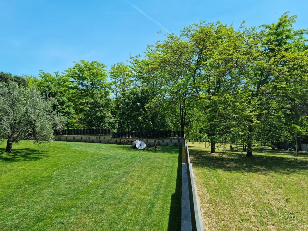 Il Casale Nel Parco Guesthouse Rom Eksteriør billede