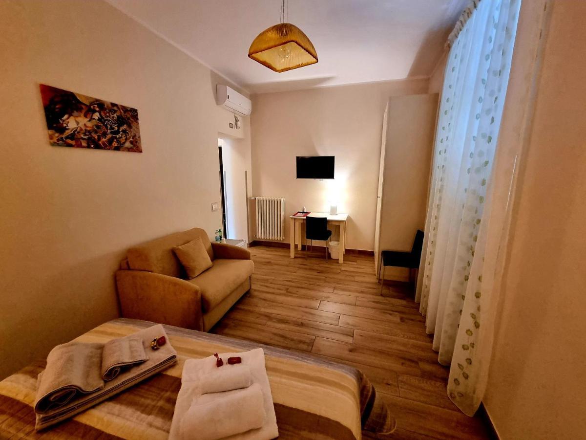 Il Casale Nel Parco Guesthouse Rom Eksteriør billede
